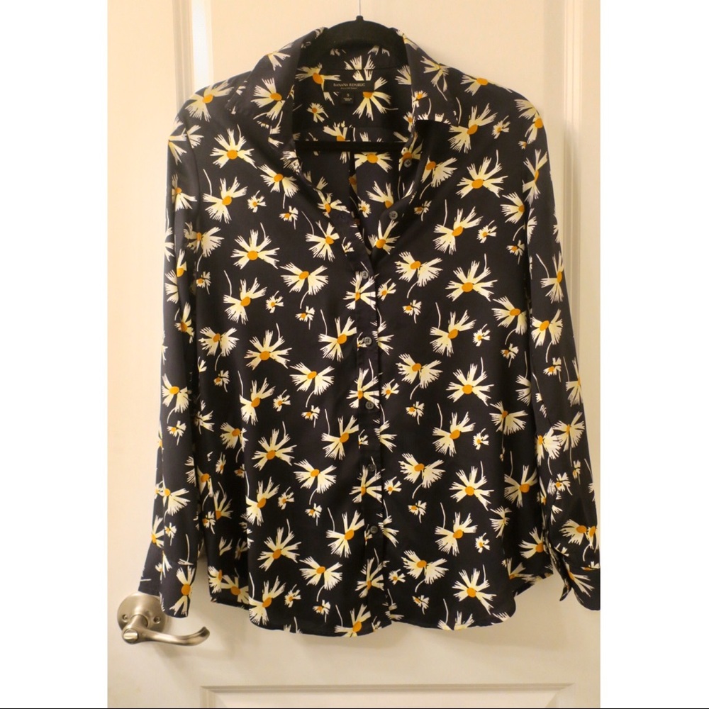 Banana Republic button down floral shirt